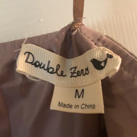 Double zero dress Black and tan in color - Picture 2 of 3